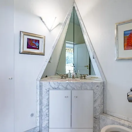 Daire Les Balcons D'eze-1 By Interhome